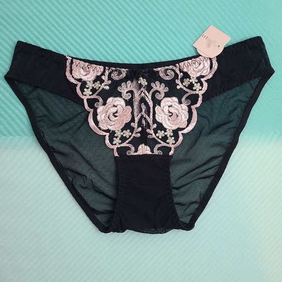 VTG Gilligan & O'Malley Pretty Mesh Embroidered Bikini Panty Size Sm - Picture 1 of 6